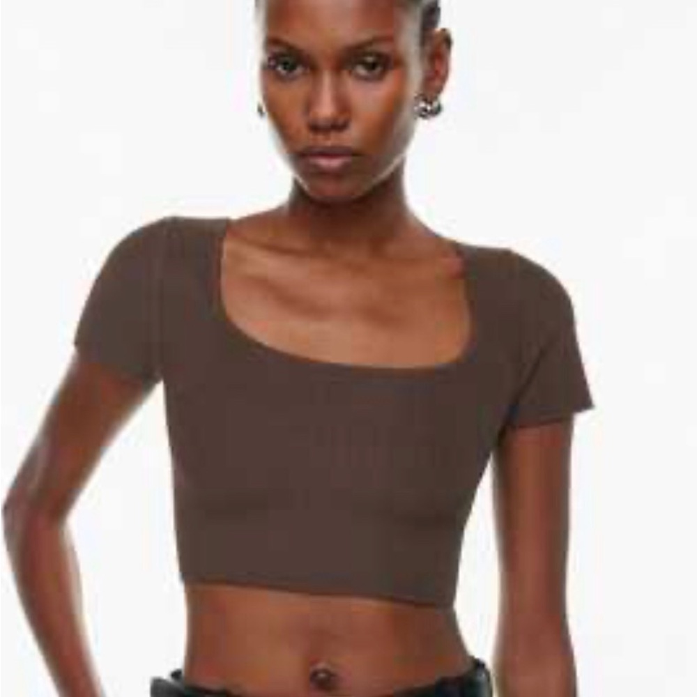 Aritzia Black Ribbed Crop Top